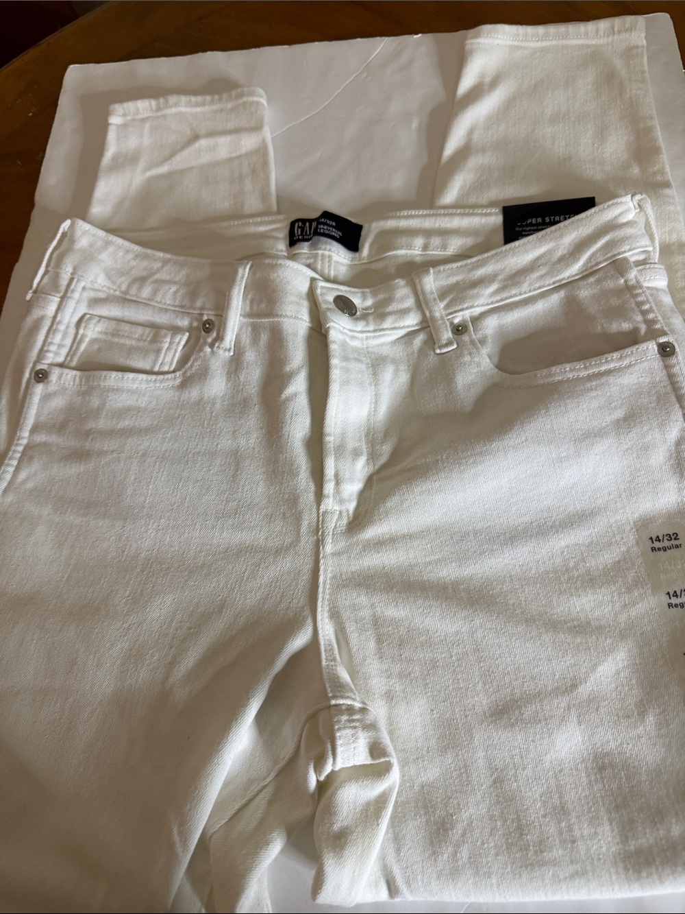 GAP White Women's Skinny Jeans